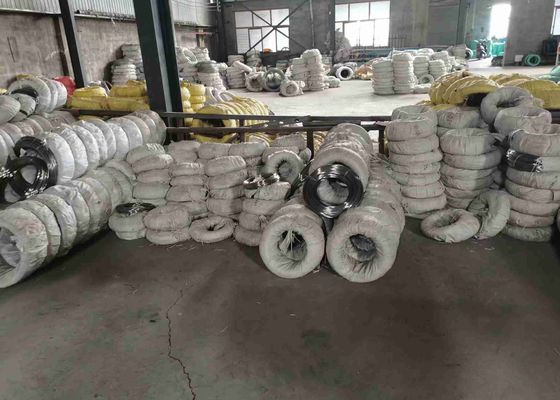 410 430 Cewka z drutu ze stali nierdzewnej 0,13 mm do denerwowania na zimno
