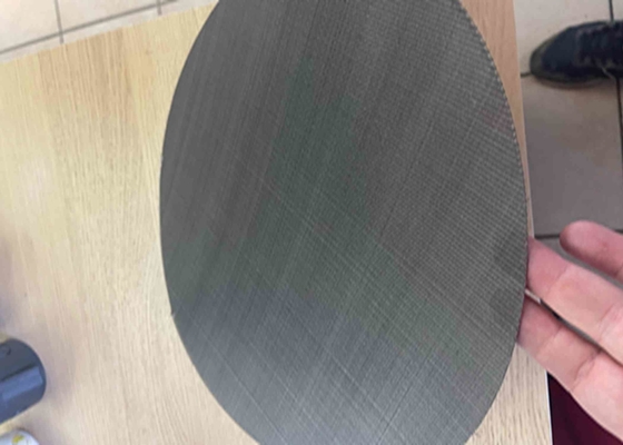 Filtry z siatki drucianej od 0,12 mm do 0,60 mm Od 10 do 60 oczek o splocie skośnym